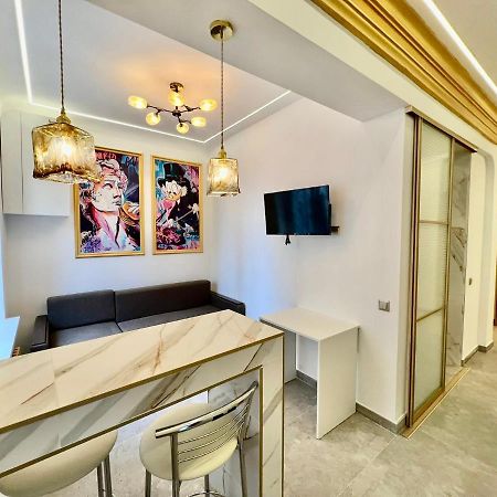 City Central Apart Apartment Chisinau Exterior photo